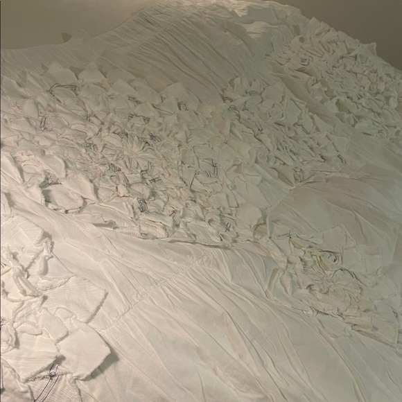 Anthropologie Sculpted Mums Shower Curtain - Picture 6 of 7